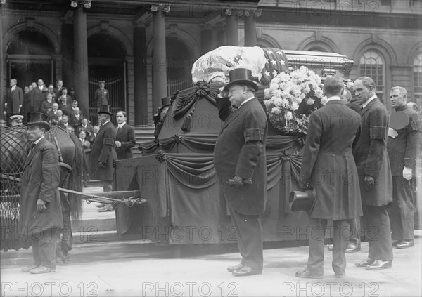 Taft at Gaynor funeral, 1913. Creator: Bain News Service.