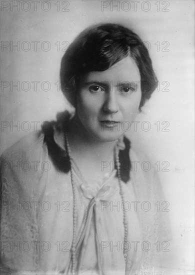 Gladys C. Hanna, between c1910 and c1915. Creator: Bain News Service.