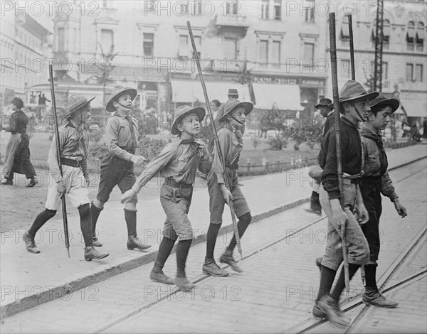 Buda - Pesth, Boy Scouts, between c1915 and c1920. Creator: Bain News Service.