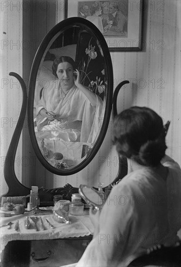 Amelita Galli-Curci, 1917. Creator: Bain News Service.