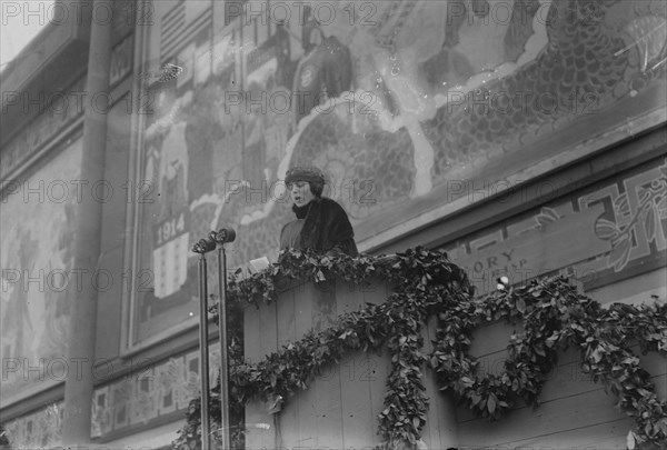 Mrs. W.G. AcAdoo, Speaking for Victory Loan, 1919. Creator: Bain News Service.