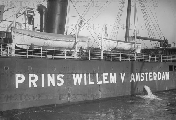 Big sign on "neutral" Dutch ship [PRINCE WILLEM V AMSTERDAM", between c1910 and c1915. Creator: Bain News Service.