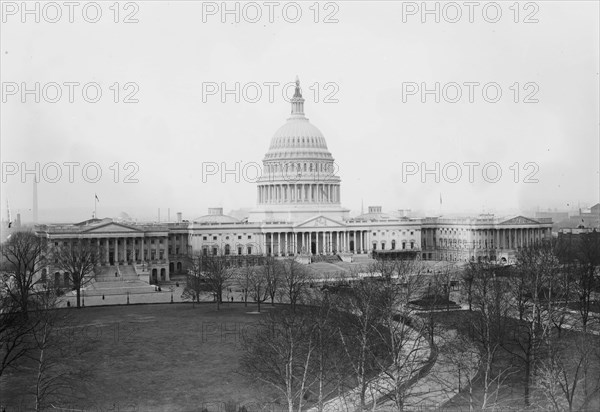 Capitol - Washington, D.C., between c1910 and c1915. Creator: Bain News Service.