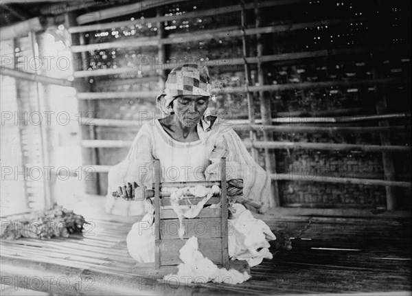 Cotton gin, Batangas, between c1915 and c1920. Creator: Bain News Service.