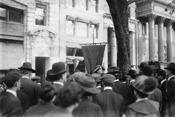 Miss Parks at Madison Sq., between c1910 and c1915. Creator: Bain News Service.