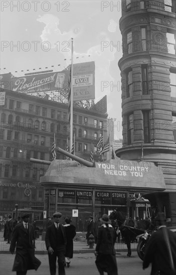 Recruiting ad. -- 23d & Broadway, [N.Y.], between c1915 and c1920. Creator: Bain News Service.