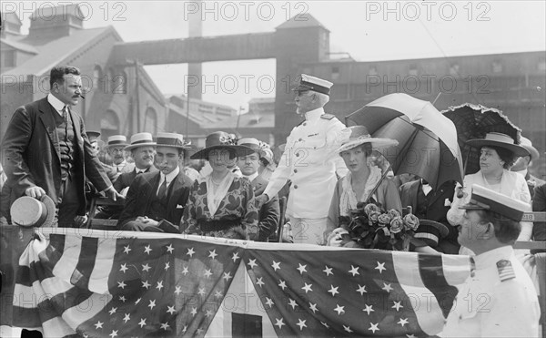 V. Astor, Com. F.P. Forshew, Mrs. Astor, between c1915 and c1920. Creator: Bain News Service.