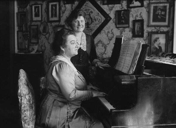 Gina Viafora, Evelyn Herbert, between c1915 and c1920. Creator: Bain News Service.