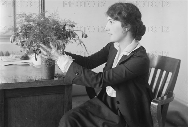 Mrs. Earl Carroll, between c1915 and c1920. Creator: Bain News Service.