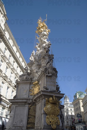 Pestsaule, or column to ward off plague, in the centre of the city, Am Graben, Vienna, Austria, 2022 Creator: Ethel Davies.