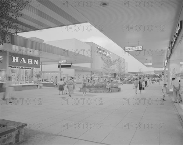 Prince George Plaza, Hyattsville, Maryland, 1959. Creators: Gottscho-Schleisner, Inc, Lathrop Douglass.