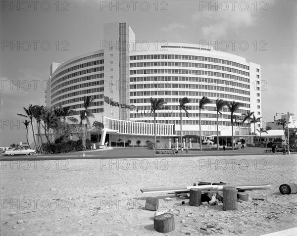 Fontainebleau Hotel, Miami Beach, Florida, 1955. Creator: Gottscho-Schleisner, Inc.