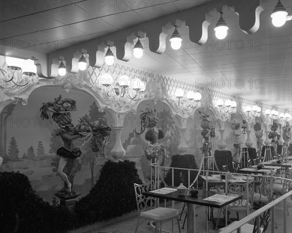 Fontainebleau Hotel, Miami Beach, Florida, 1955. Creator: Gottscho-Schleisner, Inc.