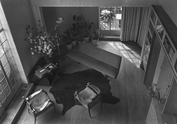 Russel Wright, residence at 7 Park Ave., New York City, 1943. Creator: Gottscho-Schleisner, Inc.