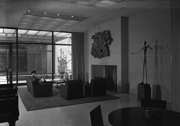 John D. Rockefeller III, residence at 252 E. 52nd St., New York City, 1950. Creator: Gottscho-Schleisner, Inc.