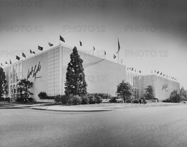 Lord & Taylor, business in Washington, D.C, 1959. Creator: Gottscho-Schleisner, Inc.