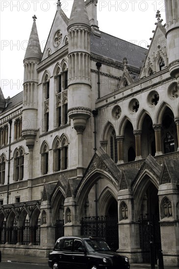 The Royal Courts of Justice (Law Courts), London, England, 2008.  Creator: LTL.