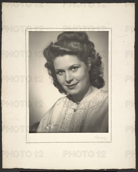 Portrait of a woman, 1948. Creator: Gunther Krampf.