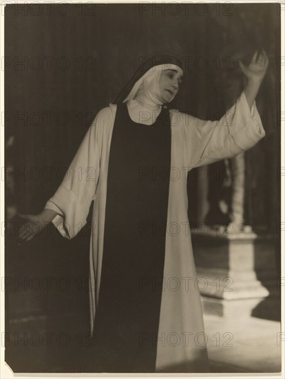 Blanche Walsh, about 1914. Creator: Arnold Genthe.