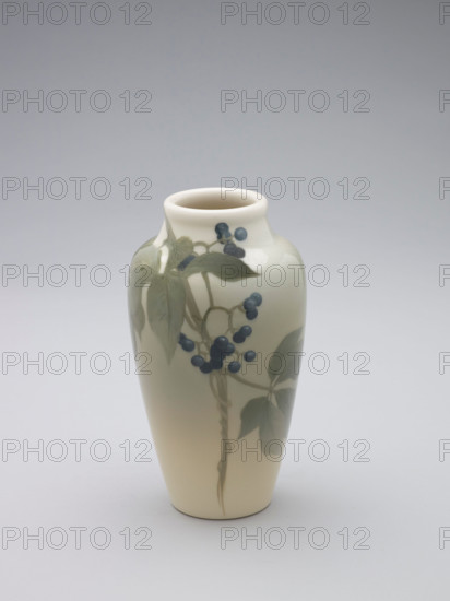 Vase, 1904. Creators: Rookwood Pottery, Sara Sax.