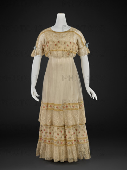 Dress, about 1910-1915. Creator: Unknown.