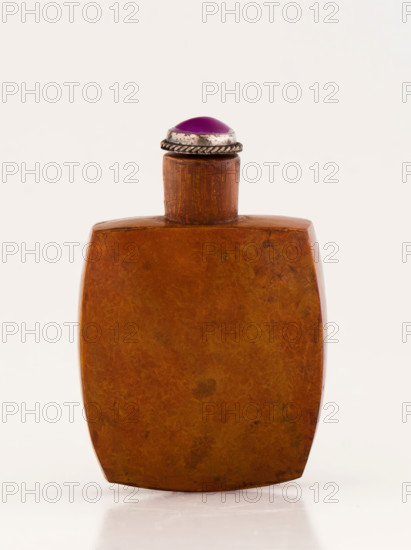 Squared wooden snuff bottle with scoop, late 19th century. Creator: Unknown.