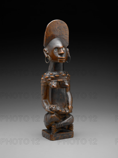 Female figure with child (Phemba), late 19th century - early 20th century. Creator: Unknown.