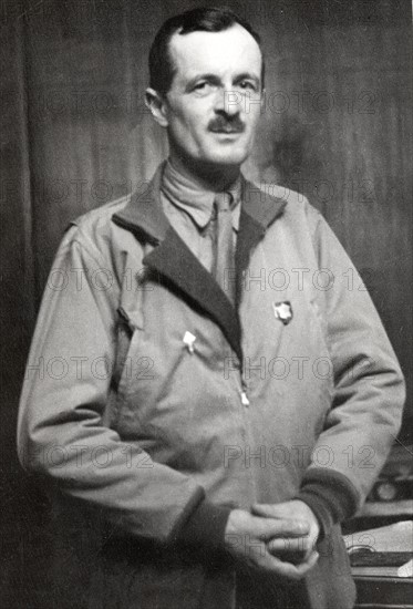 Leclerc, Philippe Marie de Hauteclocque, dit Belloy-Saint-Léonard, Somme 1902 - près de Colomb-Béchar 1947. Leclerc, maréchal de France à titre posthume en 1952.