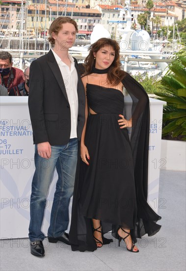 Photocall du film "VAL", Festival de Cannes 2021