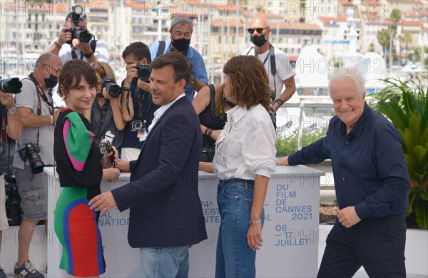 Photocall du film "Tout s'est bien passé", Festival de Cannes 2021