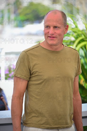 Photocall du film "Sans filtre", Festival de Cannes 2022