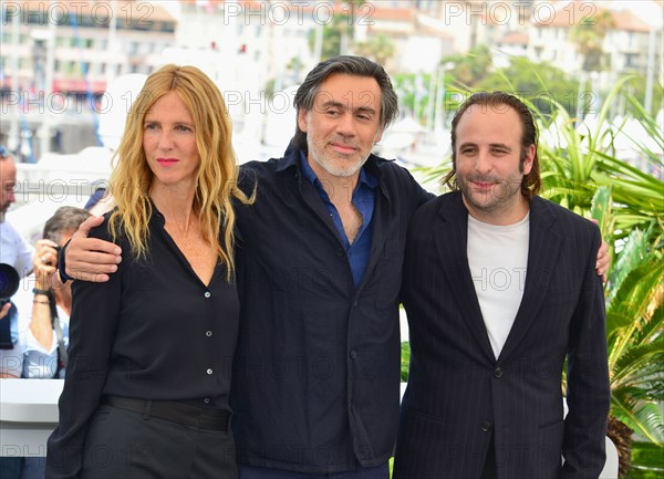 Photocall du film "Chronique d'une liaison passagère", Festival de Cannes 2022