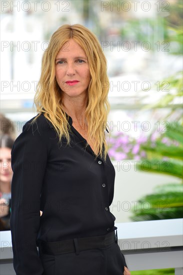 Photocall du film "Chronique d'une liaison passagère", Festival de Cannes 2022