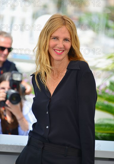 Photocall du film "Chronique d'une liaison passagère", Festival de Cannes 2022