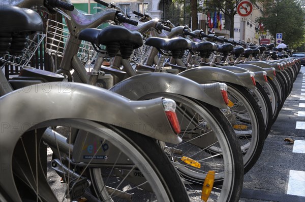 Station Velib' Saint-Maurice