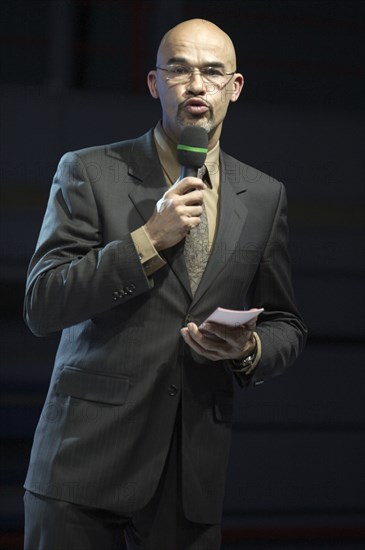 Stéphane Caristan au meeting de François Hollande au palais des sports de Créteil le 11/02/2012