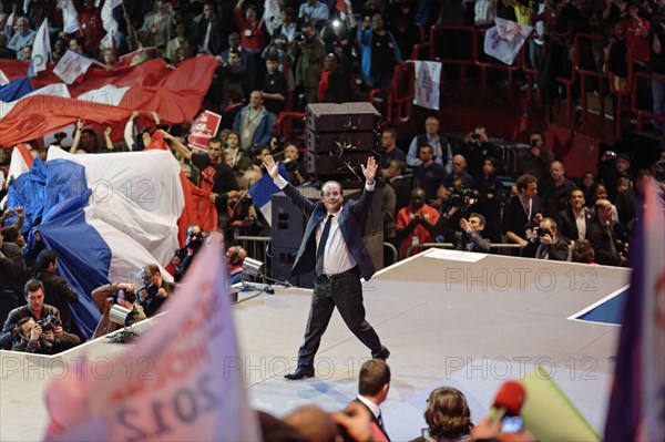 Meeting de François Hollande au Palais Omnisports de Paris Bercy