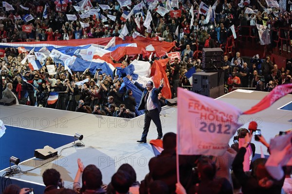 Meeting de François Hollande au Palais Omnisports de Paris Bercy