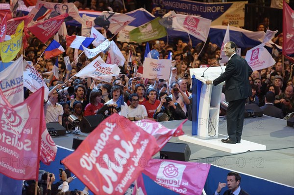 Meeting de François Hollande au Palais Omnisports de Paris Bercy