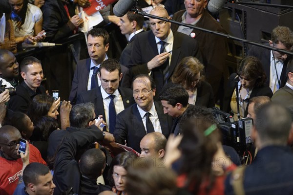 Meeting de François Hollande au Palais Omnisports de Paris Bercy