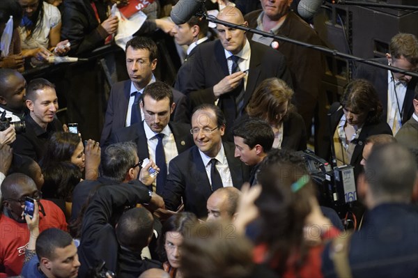 Meeting de François Hollande au Palais Omnisports de Paris Bercy