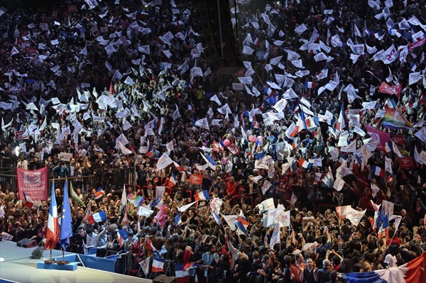 Meeting de François Hollande au Palais Omnisports de Paris Bercy