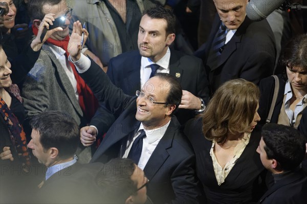 Meeting de François Hollande au Palais Omnisports de Paris Bercy