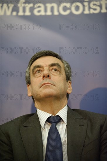 François Fillon candidat à  la présidence de l'UMP