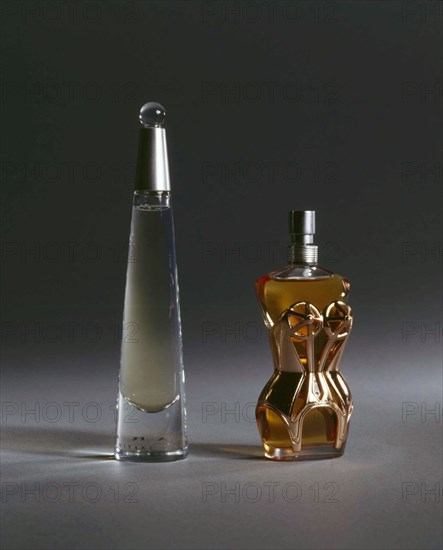 Flacons de Parfum : L'Eau d'Issey, Classique de Jean-Paul Gaultier
