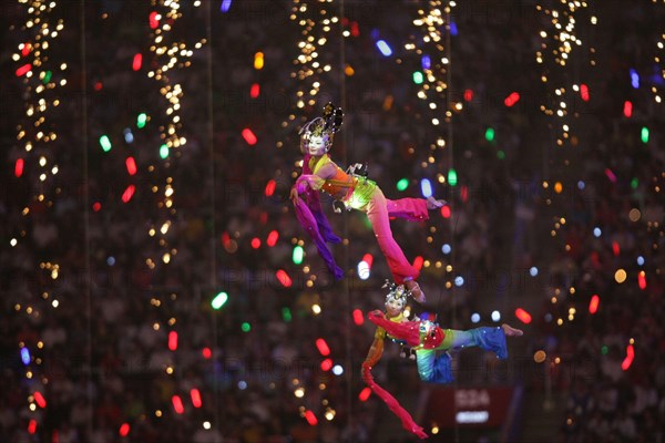 opening ceremony   Eršffnungsfeier im Olympiastadion Olympische Sommerspiele 2008 in Peking olympic summer games in Beijing 2008 Stadium of the opening ceremony of the winter olympic games 2022 Nationalstadium © diebilderwelt / Alamy Stock