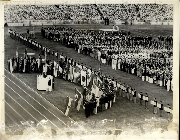 Nov. 26, 1956 - Opening Of The Melbourne Olympic Games. John Landy Takes The Oath. Photo shows General view as flagbearers dip their flags as John Landy of Australia - takes the oath - at the opening of th 1956 Olympic Games, in Melbourne.