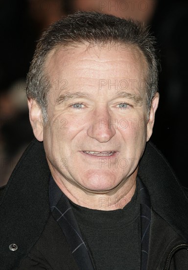 Robin Williams arriving at the European Premiere of Happy Feet, Empire Cinema, Leicester Square, London.