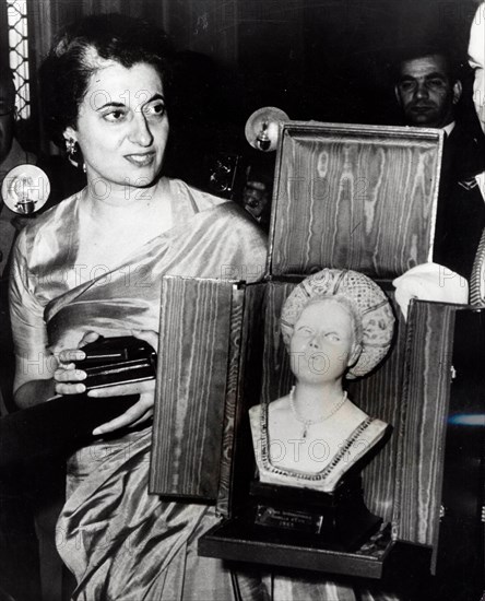 Indira Gandhi awarded the Princess Isabel d'Este prize