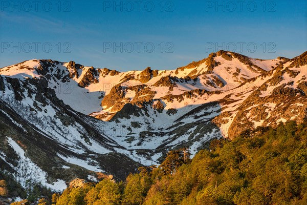 Monte Renoso massif, at sunrise, GR 20 trail near Capannelle mountain hut, Haute-Corse department, Corsica, France